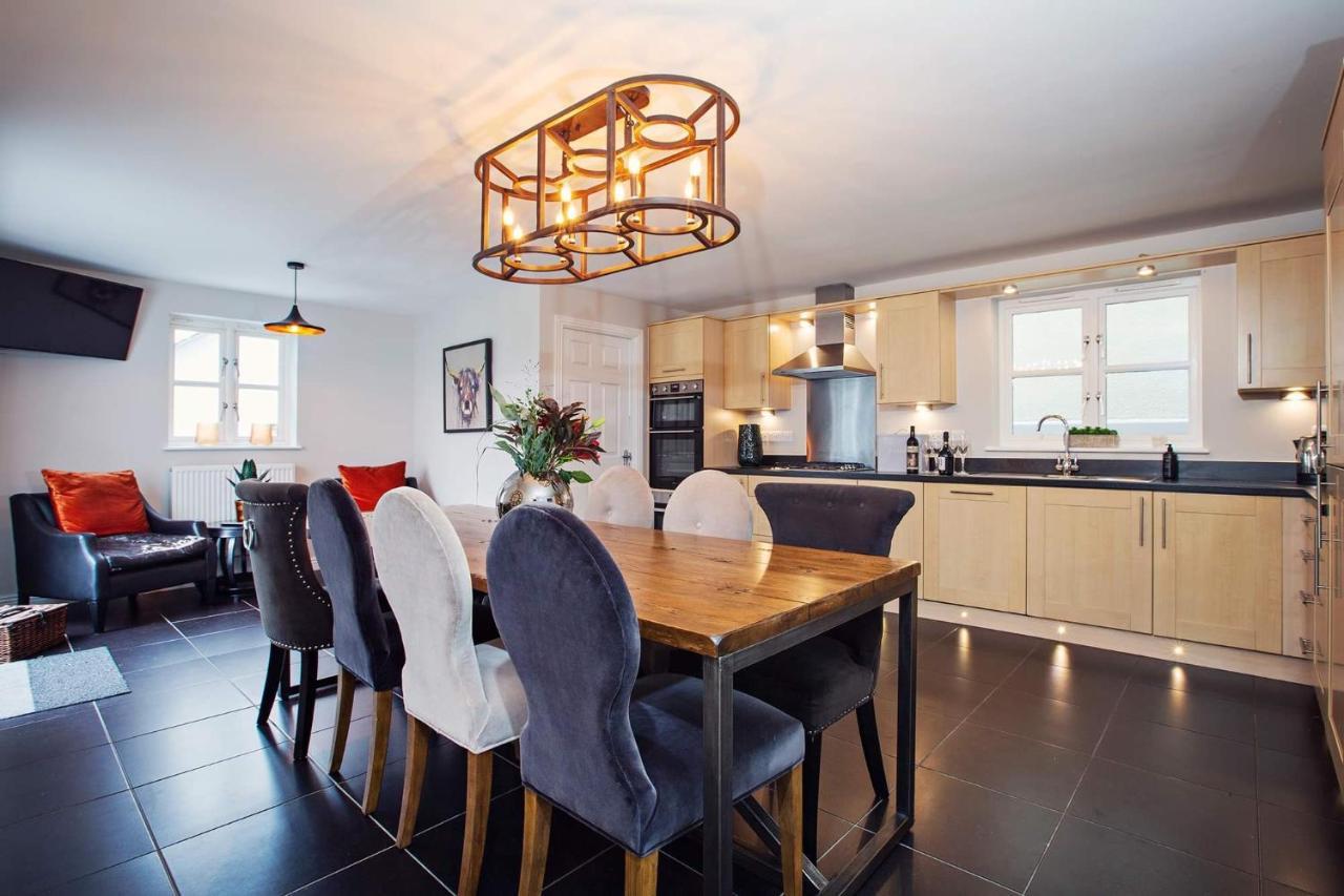 Beautiful 4-Bed Home, Hot Tub & Stunning Views - Abergavenny Εξωτερικό φωτογραφία