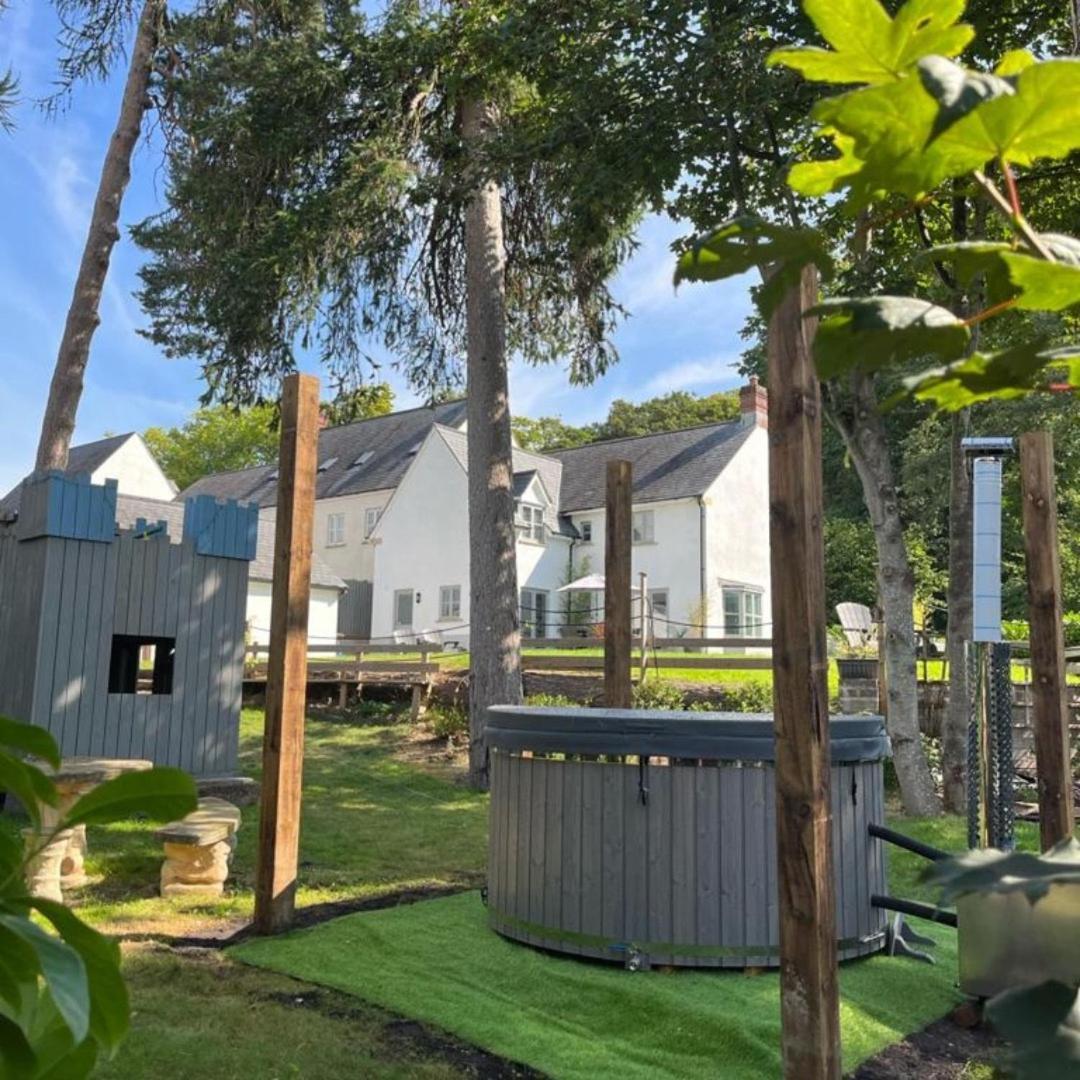 Beautiful 4-Bed Home, Hot Tub & Stunning Views - Abergavenny Εξωτερικό φωτογραφία